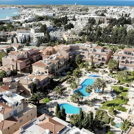 Διαμέρισμα Limnaria Gardens B *